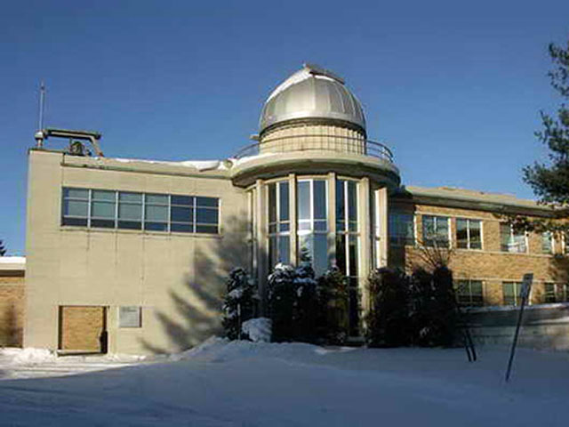Le pavillon Pierre-Boucher, un des premiers pavillons de l'Université du Québec à Trois-Rivières