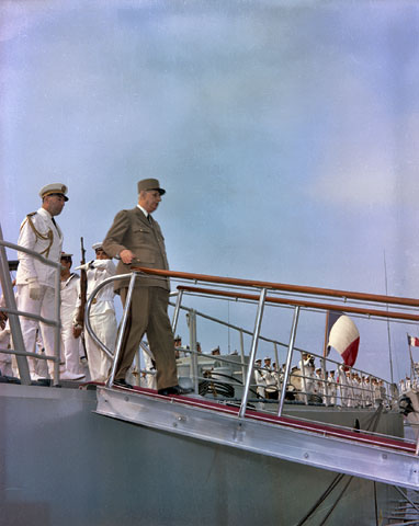 General Charles de Gaulle arriving at the Port of Québec aboard the admiral-ship Colbert on July 23, 1967
